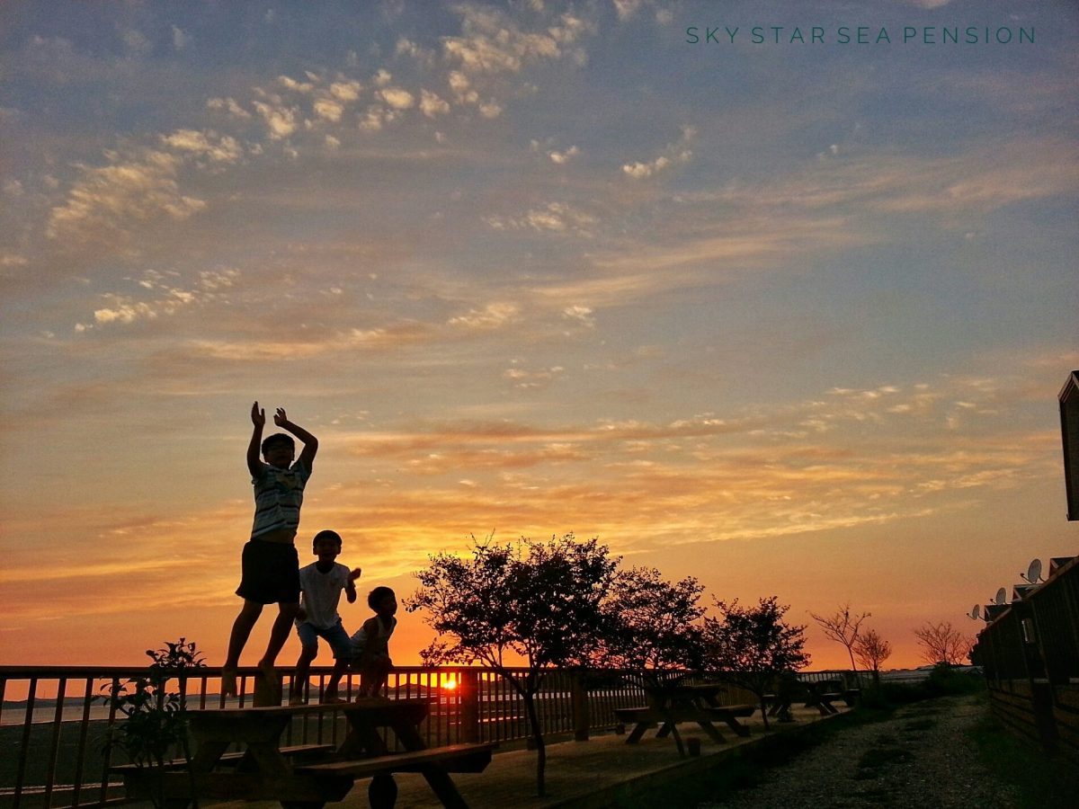 BEAUTIFUL SUNSET POINT
